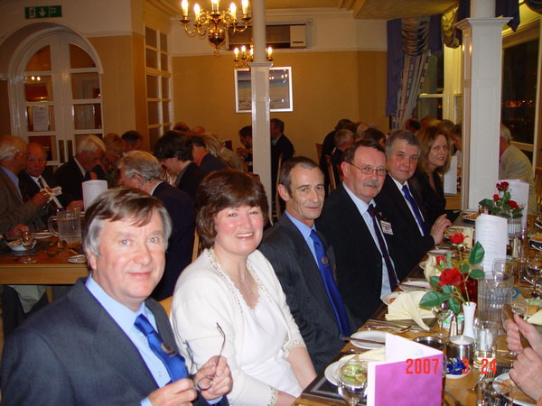 COLLEGE REUNION 2007 001