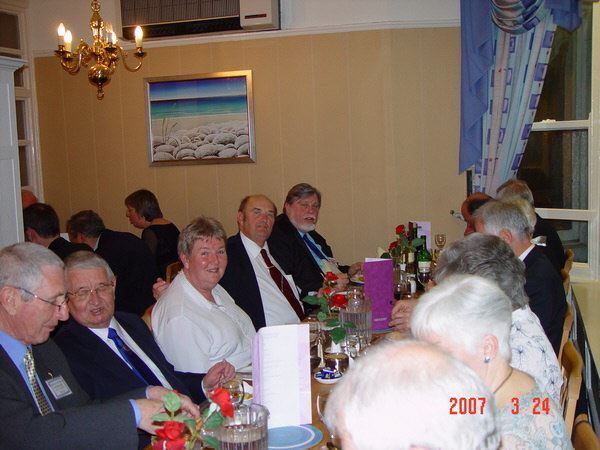 COLLEGE REUNION 2007 005