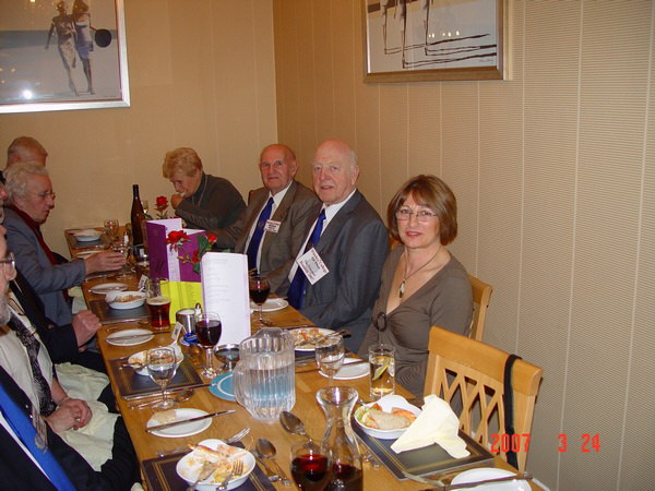 COLLEGE REUNION 2007 016