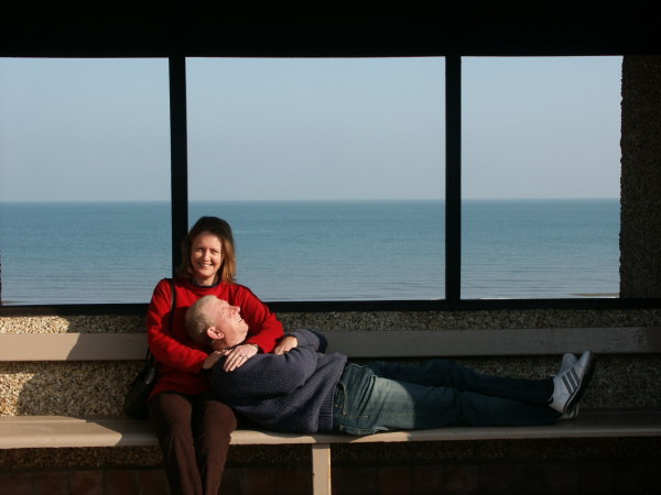 Keith & Nicola take it easy.